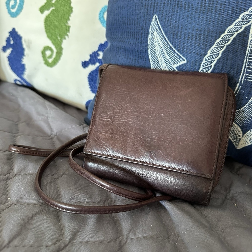 SVEN LEATHER CROSSBODY PURSE TRIFOLD‎ Dark Brown 5"x5" Long Strap